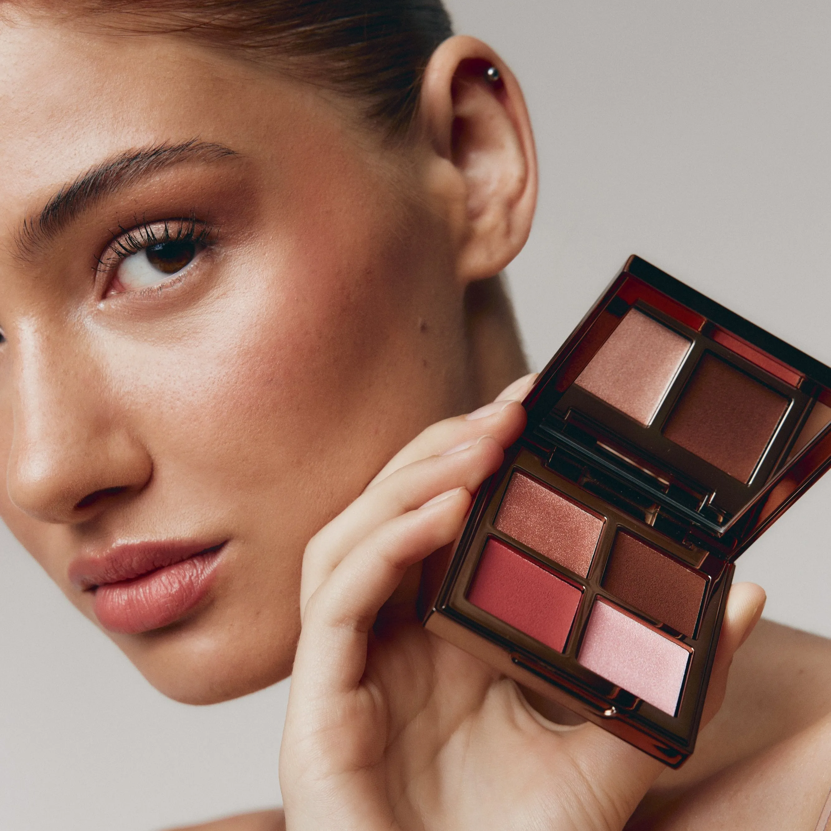 GLOW ME UP FACE PALETTE