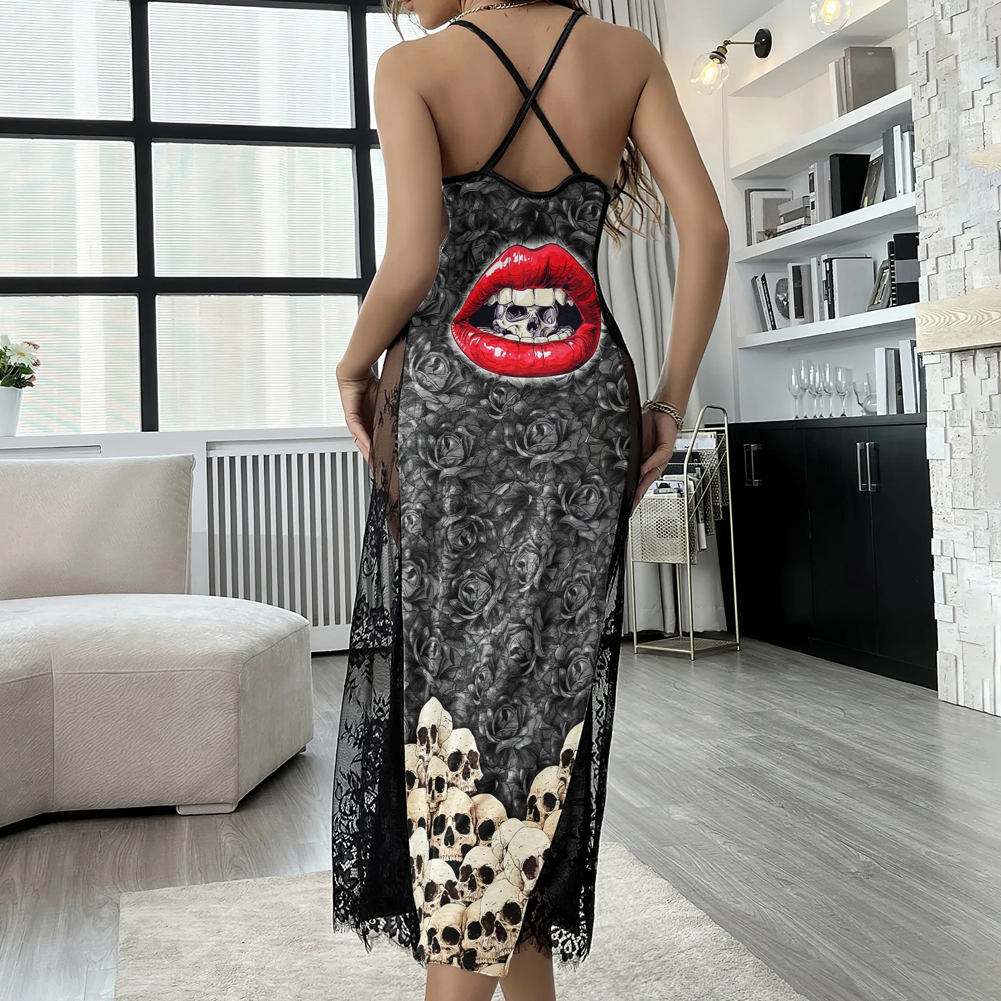 Lip Skulls Rose Art Women's Lace Cami Sleepwear