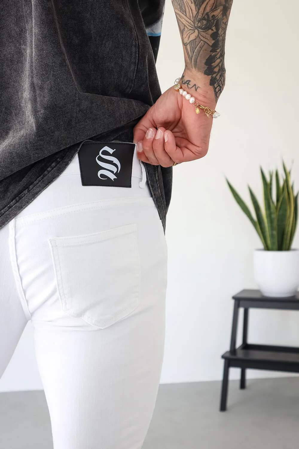 Non Rip Jeans - White