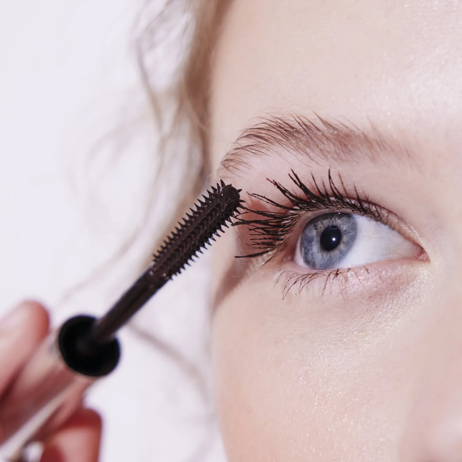 Stand Up Tubing Mascara - Brown