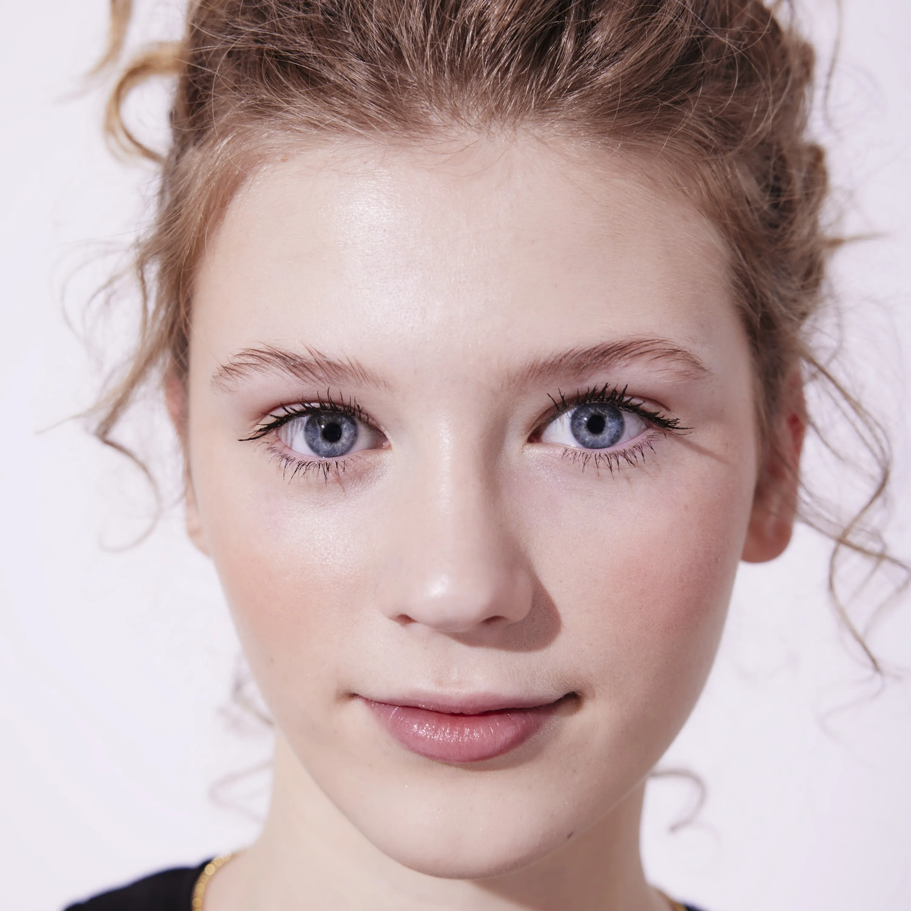 Stand Up Tubing Mascara - Brown